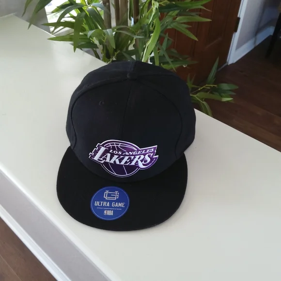 NBA Lakers Ball Cap - Picture 1 of 2